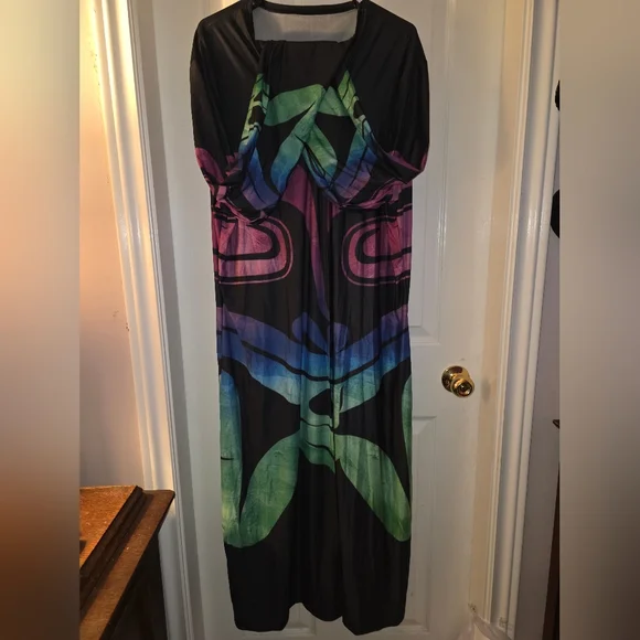 Ladies Robe - Picture 2 of 3